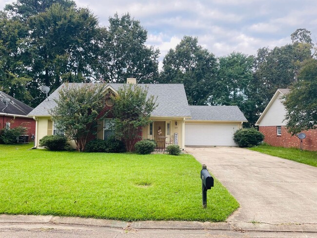 Primary Photo - 3/2 For rent in Barnett Bend