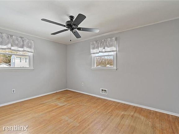 Building Photo - 3 br, 1 bath House - 355 Ford Ave