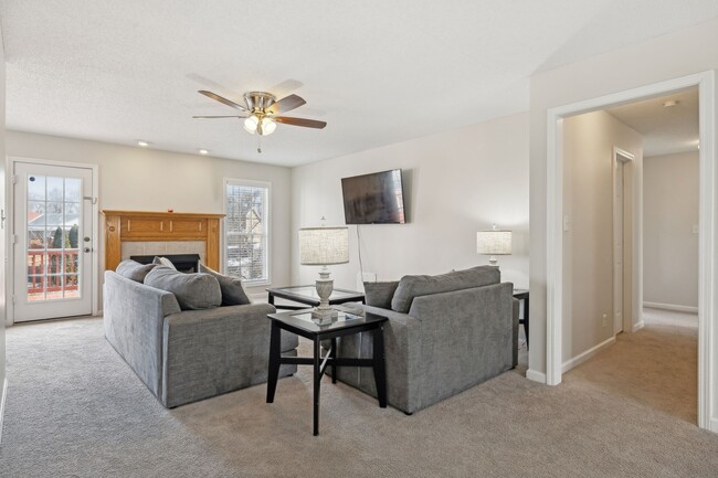 Building Photo - 1307 Bluebonnet Dr