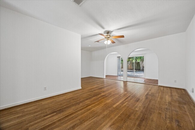 Building Photo - 4022 Woodcraft St