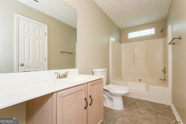 Building Photo - 6661 Rebecca Lou Ln