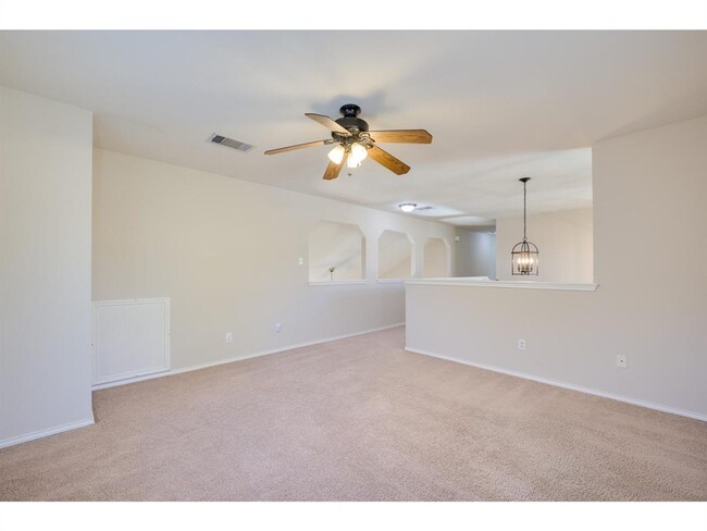 Building Photo - 5709 Pecanwood Ln