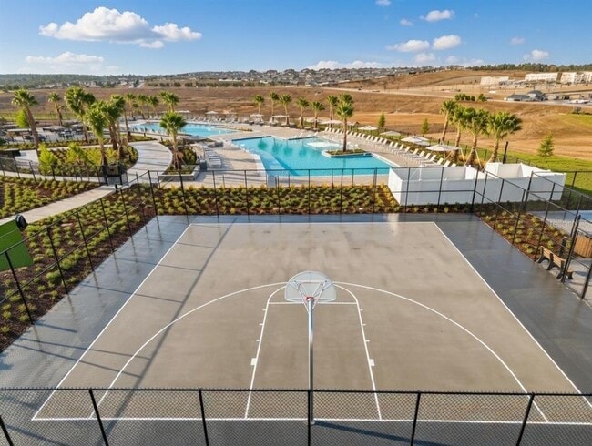 Building Photo - 2104 Axel St