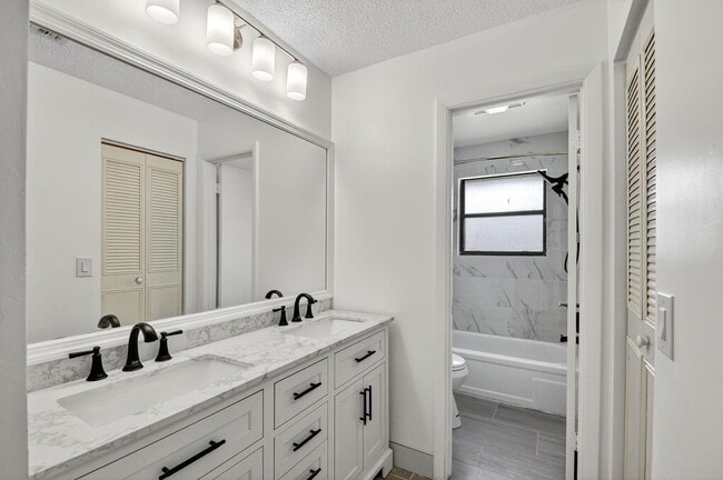 Building Photo - 270 Beaver Dam Ct