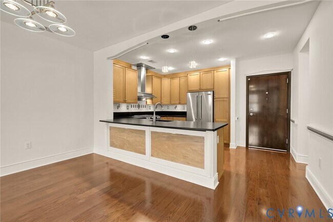 Building Photo - 1418 N Rhodes St