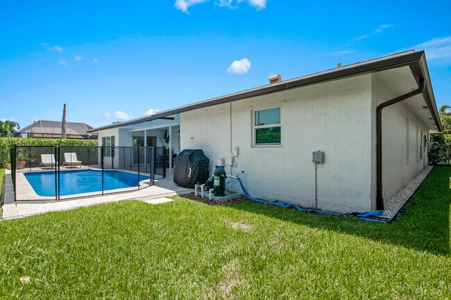 Building Photo - 23313 Lago Mar Cir