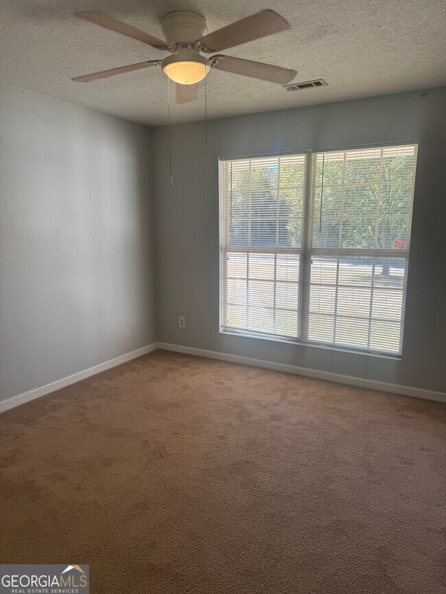 Building Photo - 1108 Patriot Cir