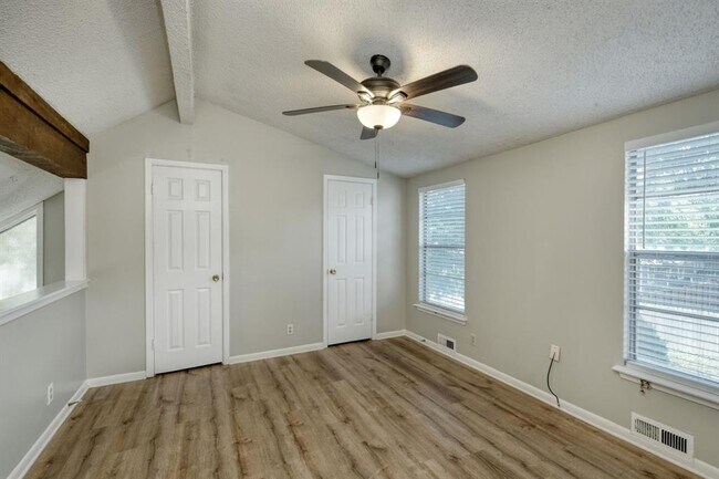 Building Photo - 2711 St Edwards Cir