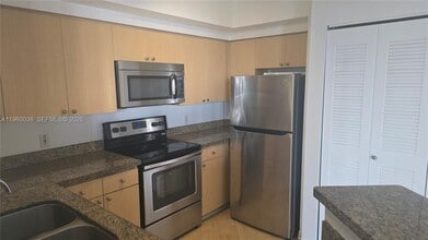 Building Photo - 1919 Van Buren St