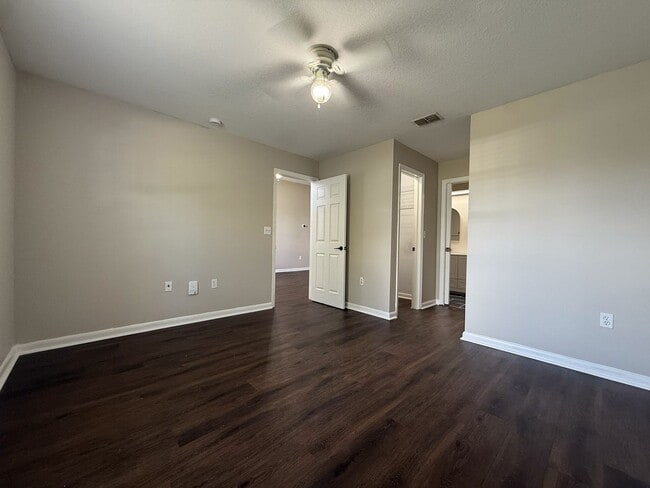 Building Photo - 4217 Avanti Cir
