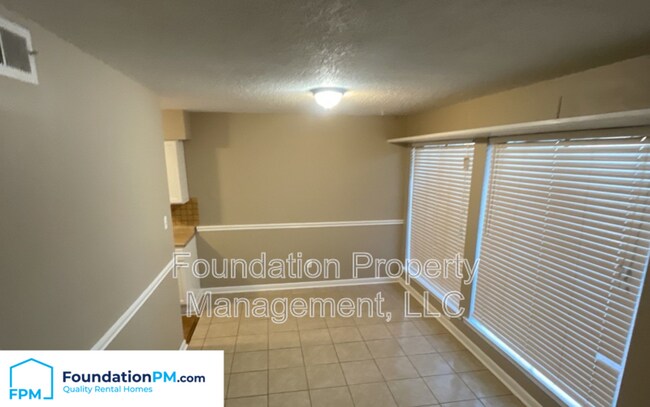 Building Photo - 3818 High Bridge Ct