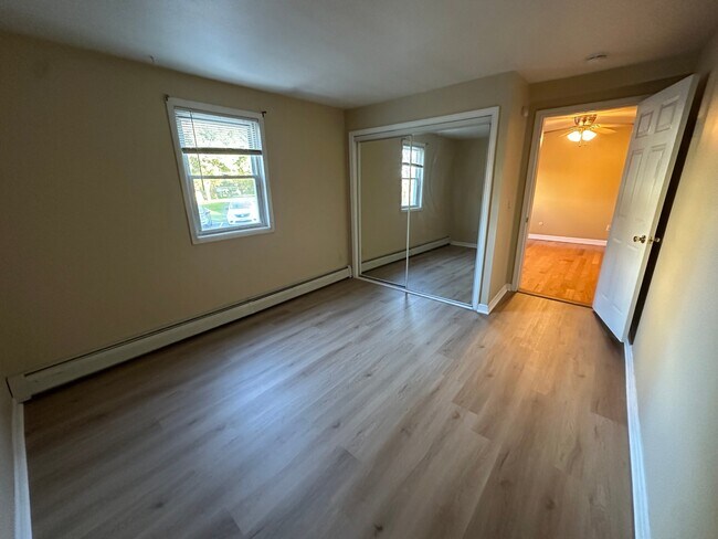 Building Photo - 49 Tappan St