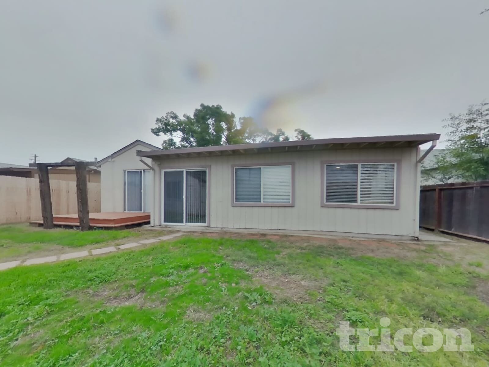 Building Photo - 2749 El Rey St