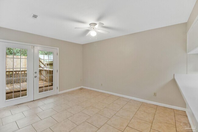 Building Photo - 464 E Burgess Rd