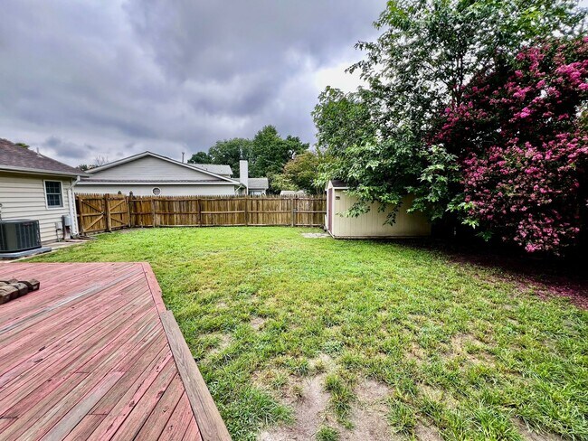 Building Photo - Spacious 3 bedroom home in Wesleyan Chase