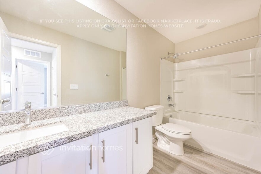 Building Photo - 1804 S Flat Rock Way
