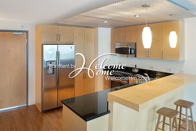 Building Photo - High-rise Montage - Extra Large 1 Bedroom ...