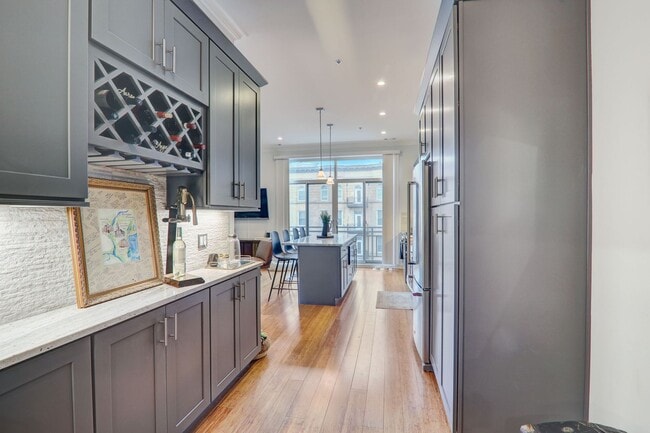 Interior Photo - 33 South Ashland LLC