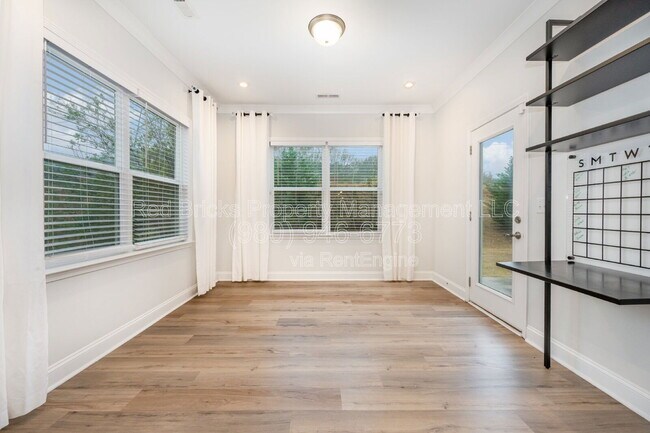 Building Photo - 19016 Yellow Birch Dr