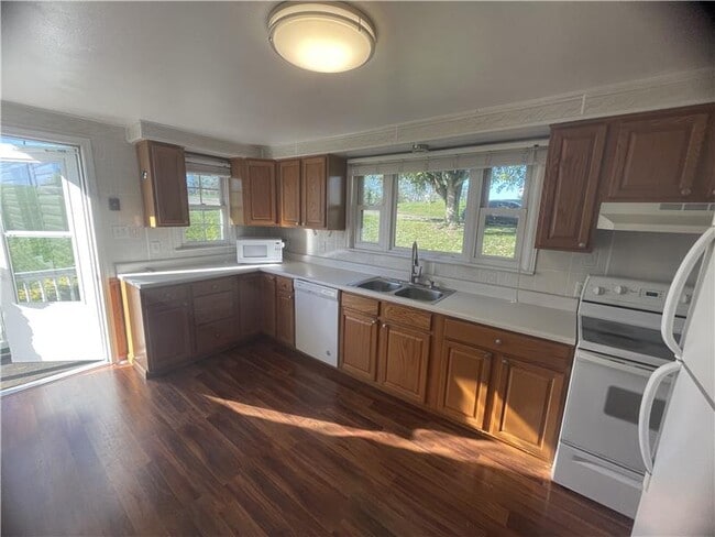 Building Photo - 415 Old Colliers Way