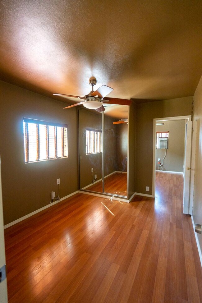 Building Photo - Adorable 1 bedroom in Pomona!