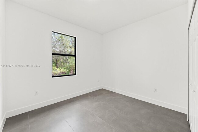 Building Photo - 3705-3737 37th St SW