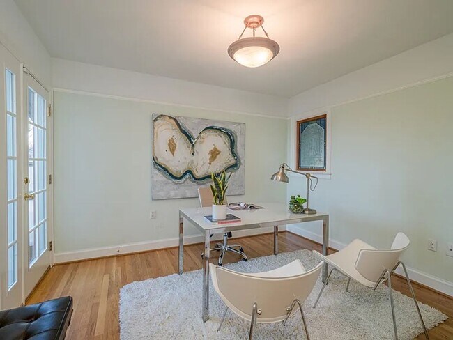 Building Photo - Breathtaking Elliott Bay Views & Sunset Serenity—Steps to Alki Beach!