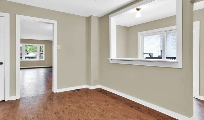 Building Photo - Bright 3 Bedroom, 2 Bath Home In East Pennsboro!