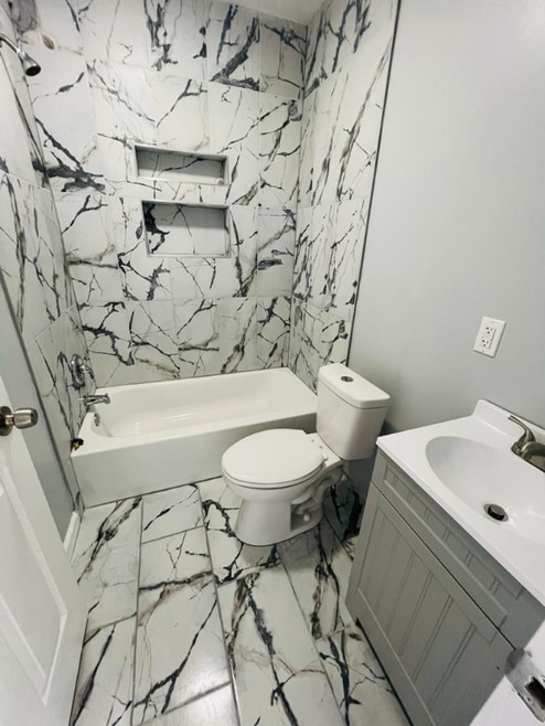 Building Photo - 2413 N Bancroft St