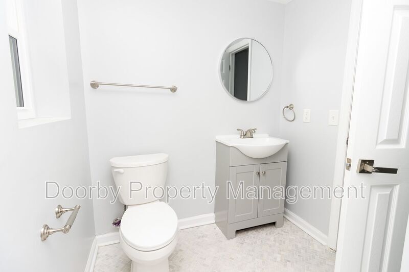 Building Photo - 1313 Timbercrest Ln