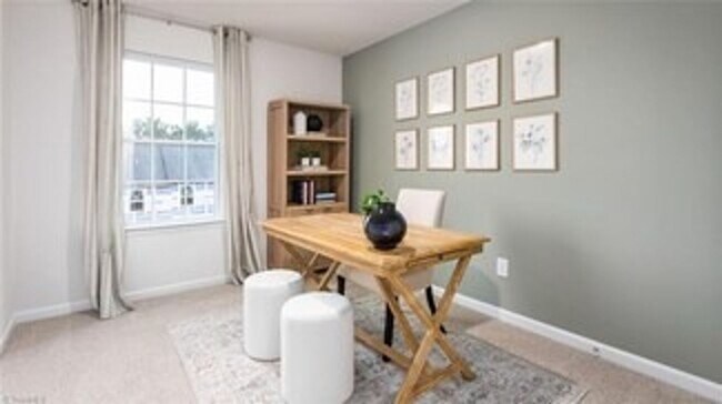 Building Photo - 1707 Komondor Trl