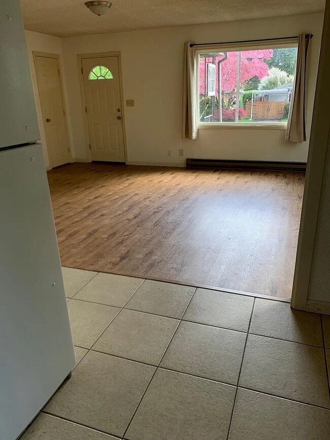 Building Photo - 9660 N Central St