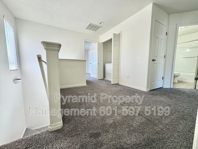 Building Photo - 1553 Vivante Way