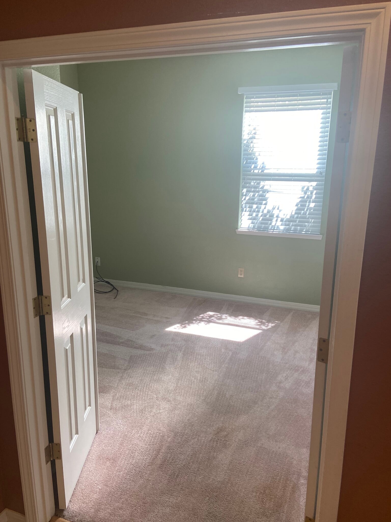 Building Photo - 3964 Glenview Terrace