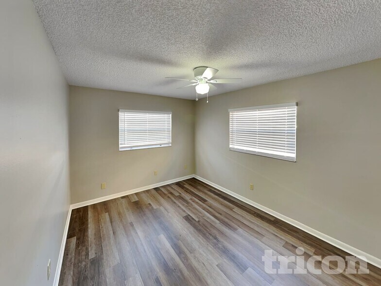 Building Photo - 1924 Derbywood Dr