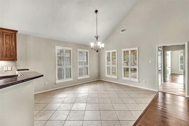 Building Photo - 15814 Finwood Ln
