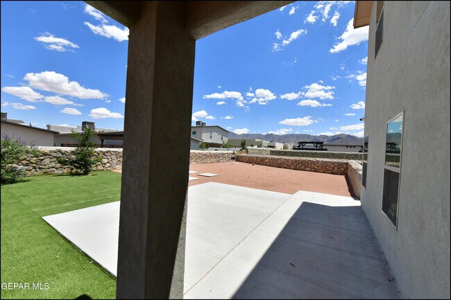 Building Photo - 2358 Enchanted Gem