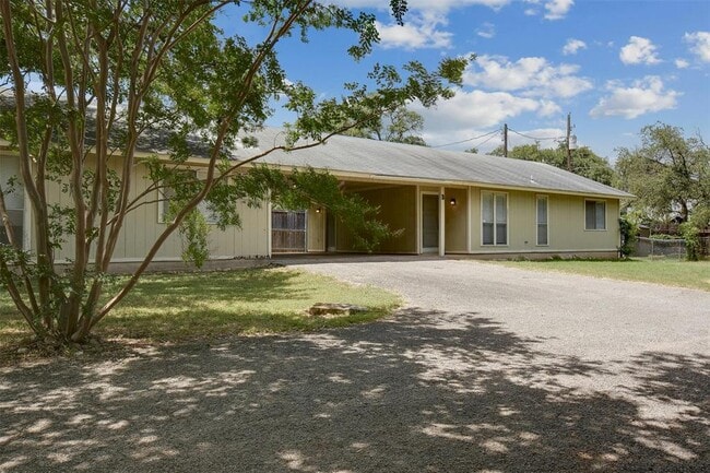 Building Photo - 3114 Plantation Rd