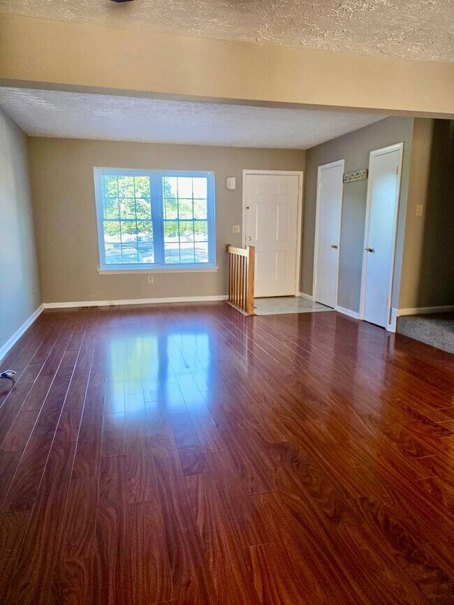 Building Photo - 3BR Townhome in Riverside Neighborhood of Belcamp!