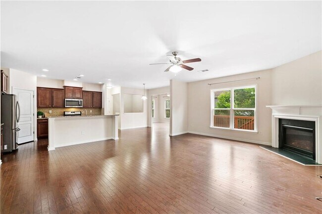 Building Photo - 522 Spring View Dr