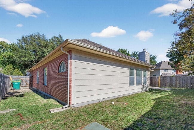 Building Photo - 4227 Meadowchase Ln