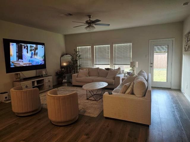 Building Photo - 10101 Sunnyview Ln