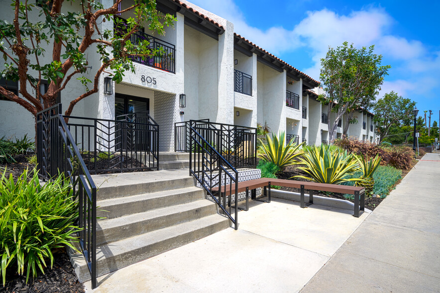 Primary Photo - Silverado Apartments