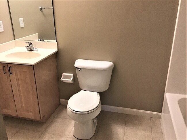 Building Photo - 5298 Fredericks Stand