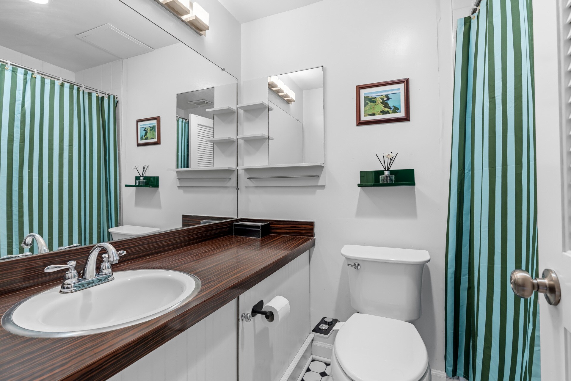 Building Photo - 1758 Corcoran St NW