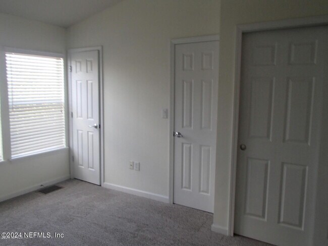Building Photo - 8125 Summer Gate Ct