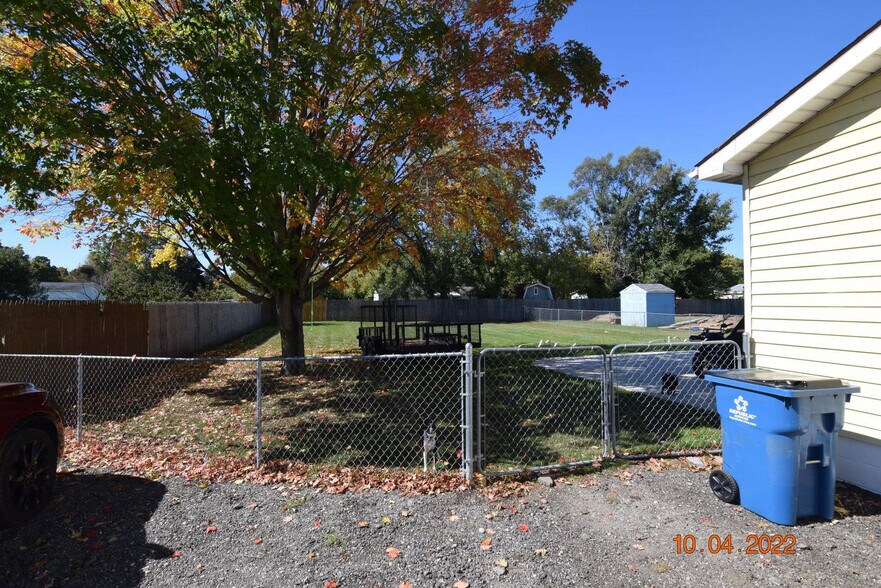 Building Photo - 408 Richard St