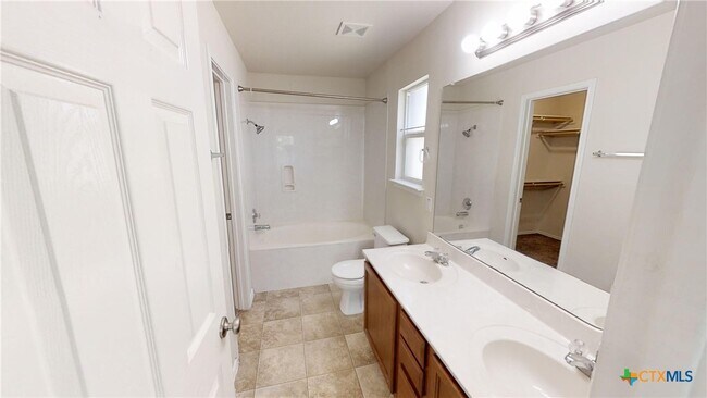 Building Photo - 5014 Sorcerer Ct