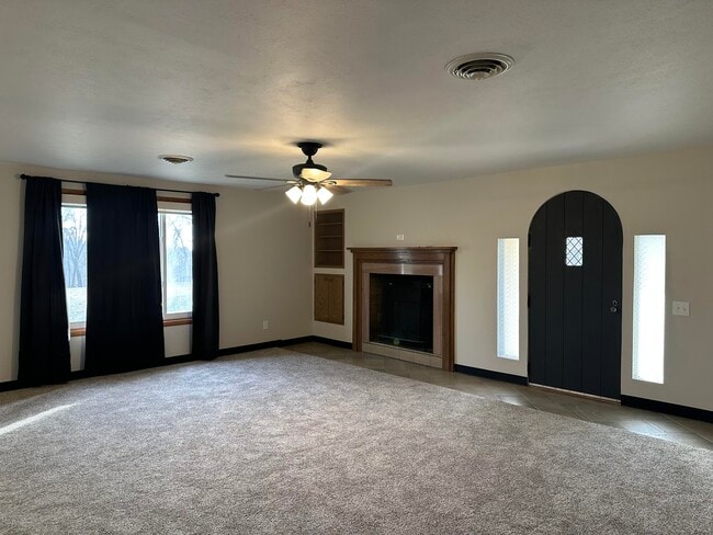 Building Photo - 260 John The Diver Trail