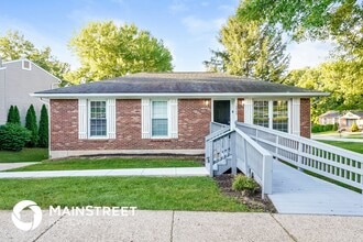Building Photo - 10900 Oak Harbor Dr